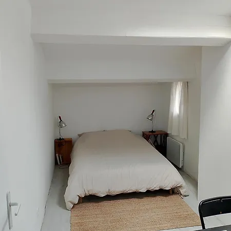 Semesterbostad Jolie Maison Vintage, A 15mn De Lagrasse *